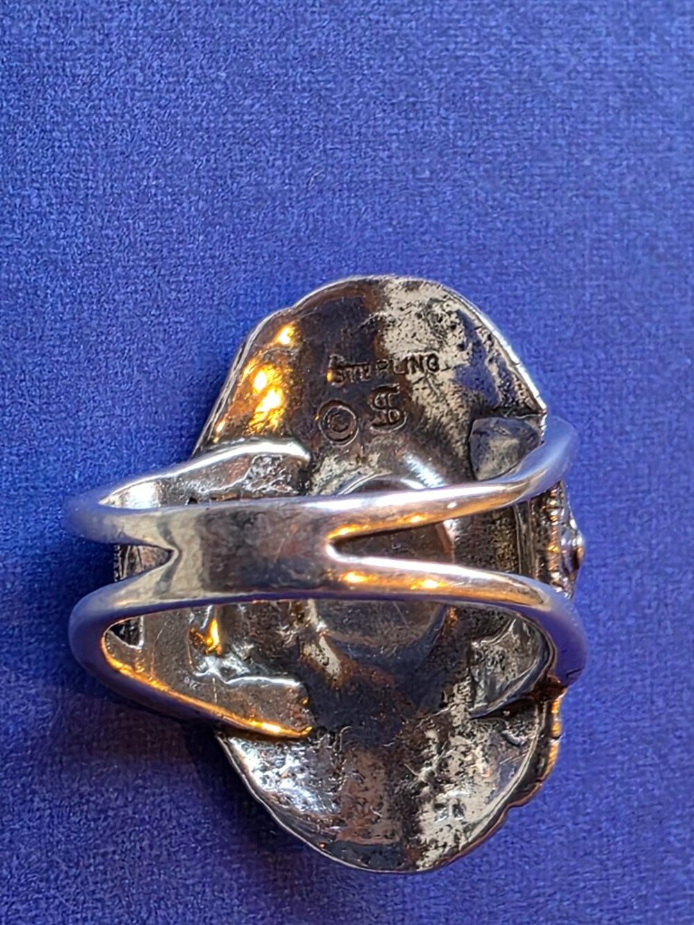 Vintage Sterling Silver and Turquoise Southwestern Shield Ring, size 5 - Picture 2 of 6
